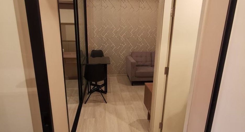 À vendre 1 chambre condo à Huai Khwang, Bangkok