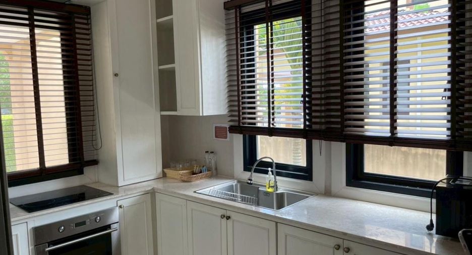 À vendre 3 chambres villa à Huay Yai, Pattaya