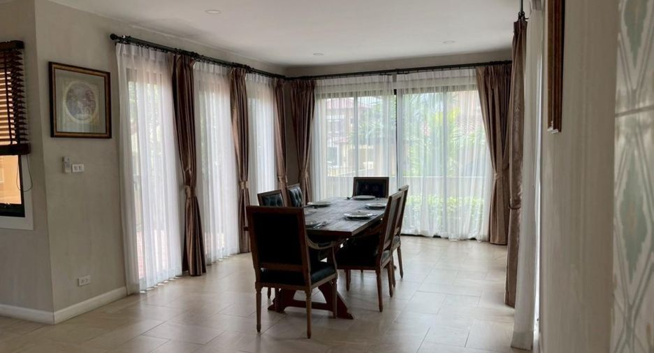 À vendre 3 chambres villa à Huay Yai, Pattaya