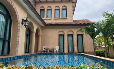 À vendre 3 chambres villa à Huay Yai, Pattaya
