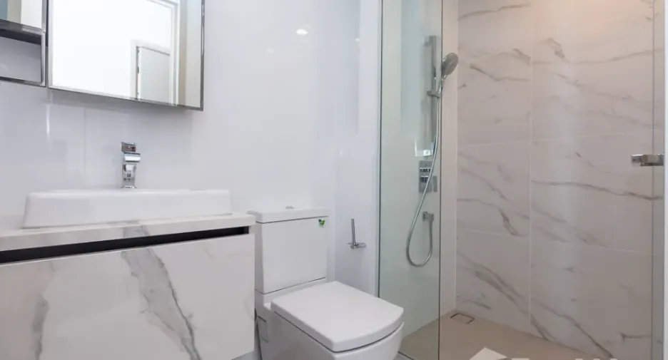 For rent 1 bed condo in Phra Khanong, Bangkok