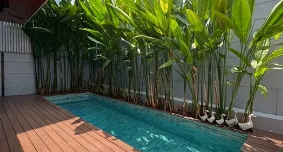 Аренда 3 спальни дом в Щаттхана, Бангкок