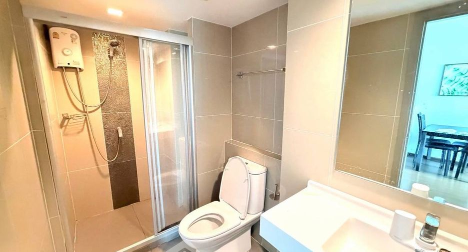 For rent 2 bedrooms condo in Bang Kapi, Bangkok