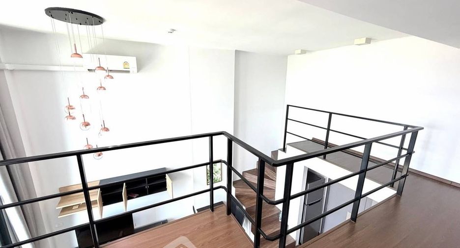 For rent 2 bedrooms condo in Bang Kapi, Bangkok