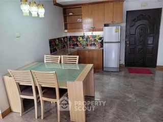 For sale 2 bedrooms condo in Huai Khwang, Bangkok