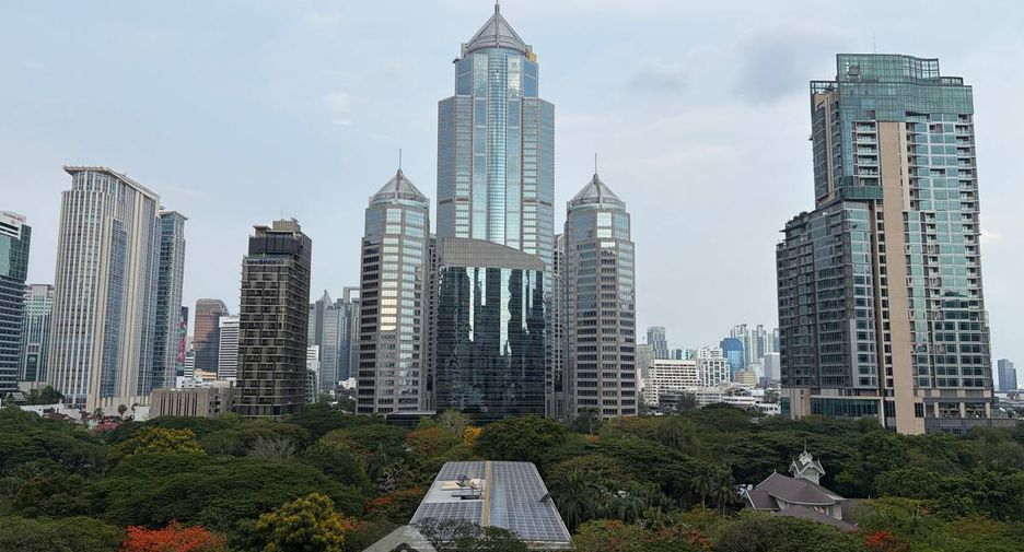 For sale 2 bedrooms condo in Pathum Wan, Bangkok
