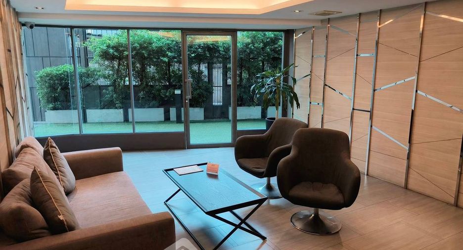 À vendre 1 chambre condo à Khlong Toei, Bangkok