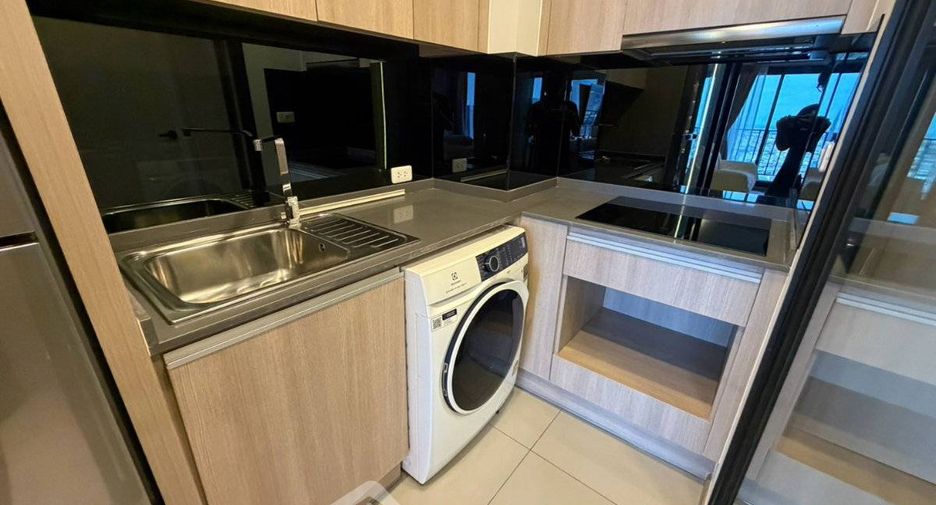 Condo en venta de 2 habitaciones en Bang Sue, Bangkok