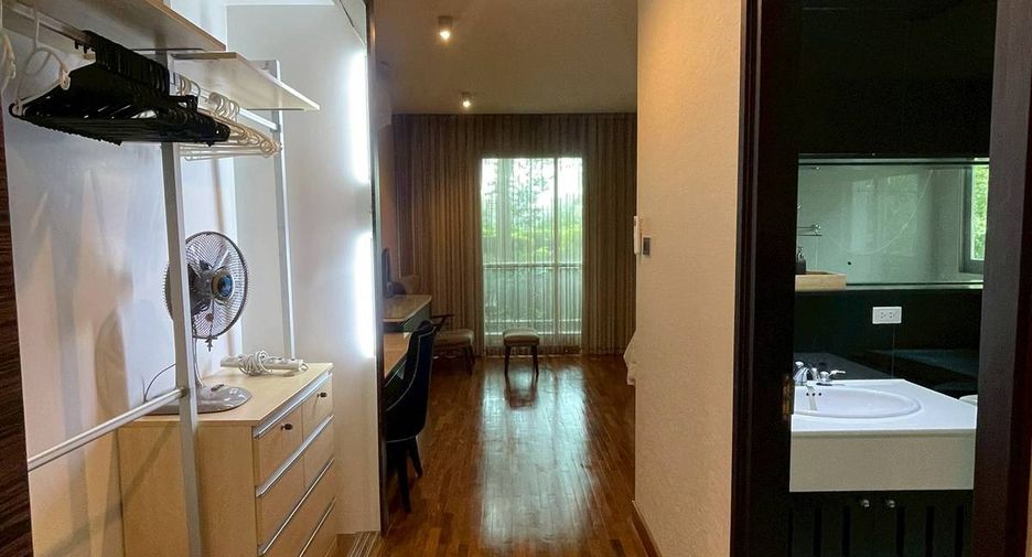 Condo en alquiler de 2 habitaciones en Pathum Wan, Bangkok