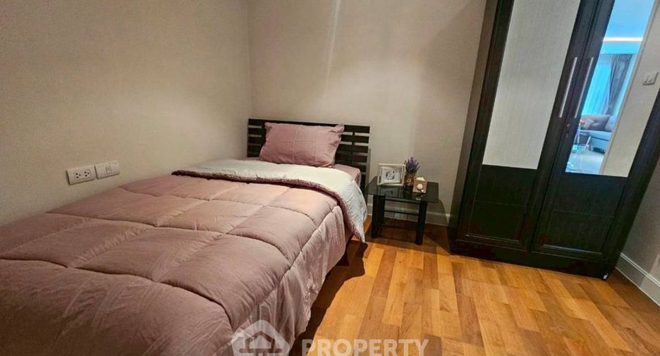 For rent 3 bedrooms condo in Watthana, Bangkok