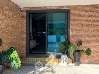 Casa en alquiler de 4 habitaciones en Prawet, Bangkok