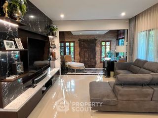 Casa en alquiler de 4 habitaciones en Prawet, Bangkok