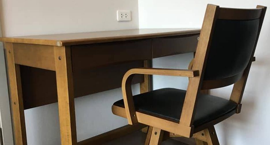 Аренда 2 спальни кондо в Пхра Кханонг, Бангкок