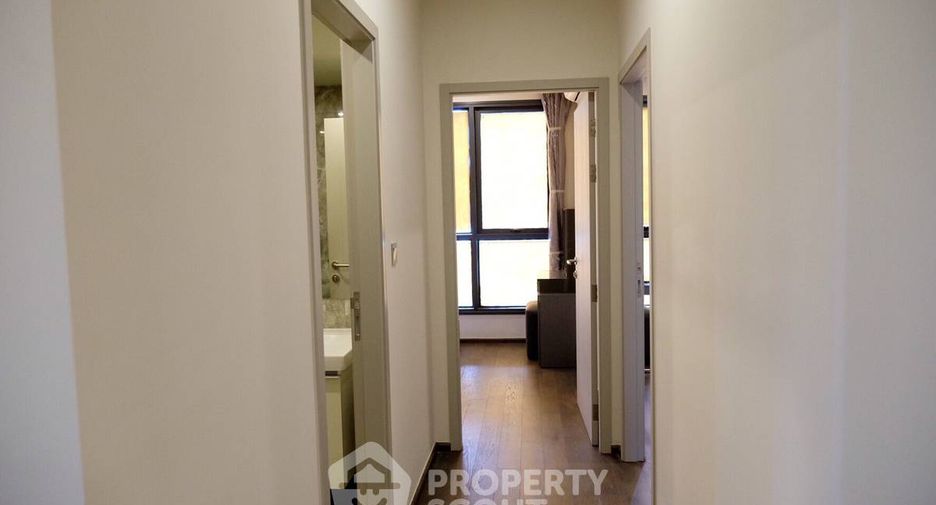 For rent 2 bedrooms condo in Pathum Wan, Bangkok