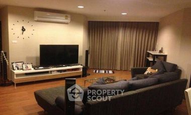 Condo en alquiler de 3 habitaciones en Huai Khwang, Bangkok