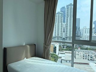 For rent 2 bedrooms condo in Huai Khwang, Bangkok