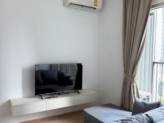 For rent 2 bedrooms condo in Huai Khwang, Bangkok