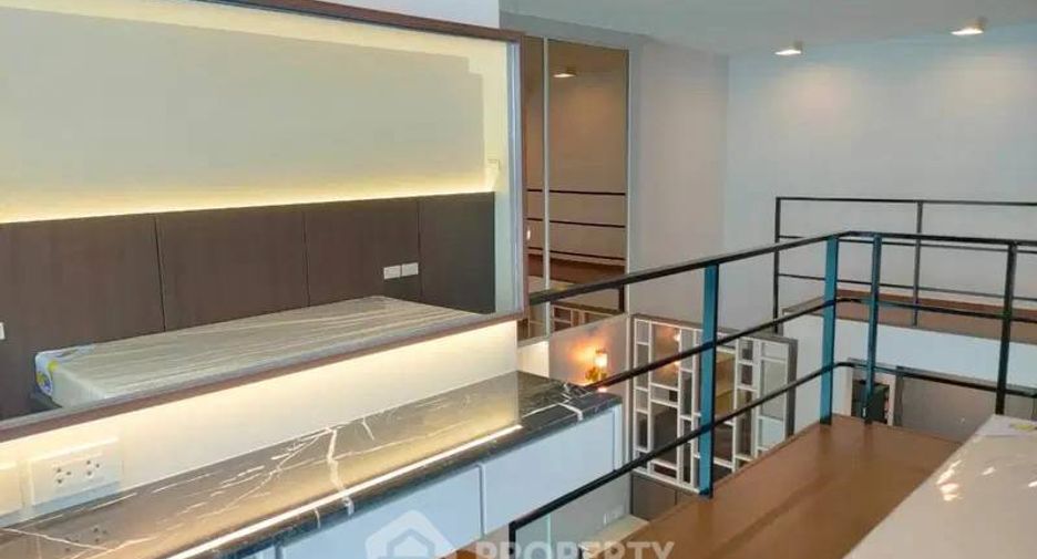 For rent 2 bedrooms condo in Bang Kapi, Bangkok