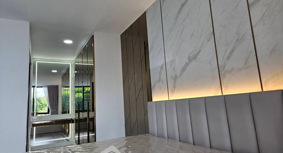 For sale 1 bed condo in Watthana, Bangkok