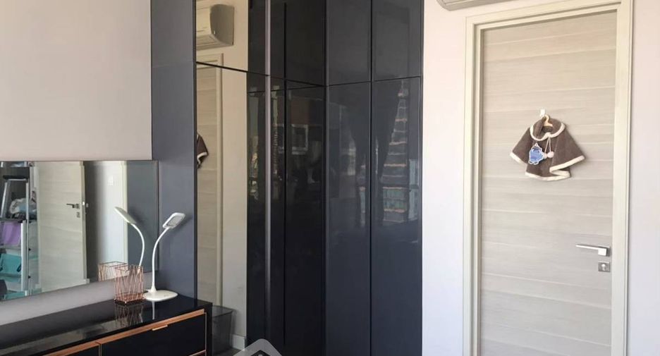 Продажа 2 спальни кондо в Сатхон, Бангкок