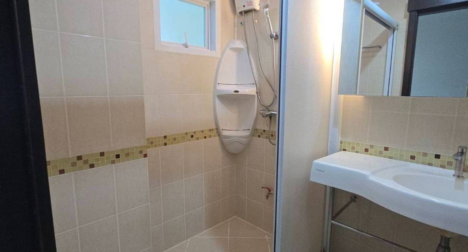 For sale 1 bed condo in Huai Khwang, Bangkok