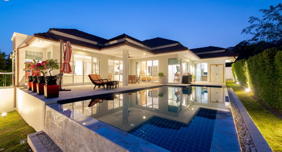 For sale 3 ベッドルーム villa in Hua Hin, Prachuap Khiri Khan