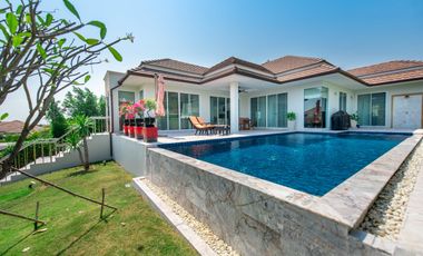 For sale 3 ベッドルーム villa in Hua Hin, Prachuap Khiri Khan