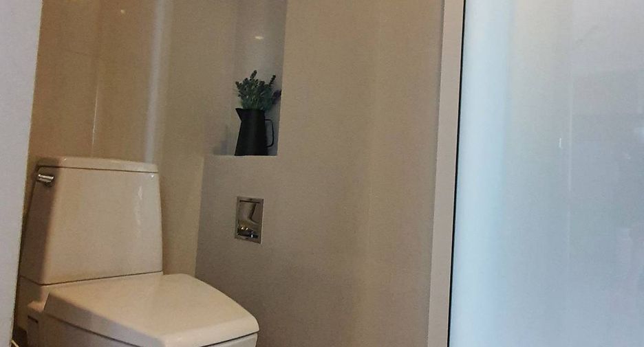 Condo en venta de 2 habitaciones en Khlong Toei, Bangkok