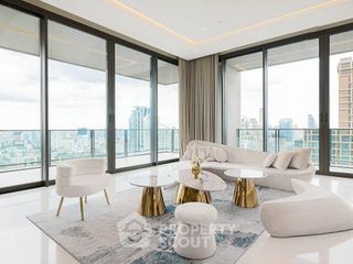 Продажа 4 спальни кондо в Патхум Щан, Бангкок