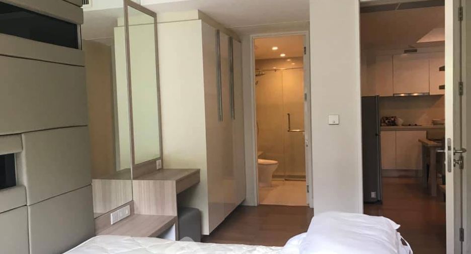 For sale 1 bed condo in Sathon, Bangkok