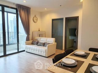 For sale 2 bedrooms condo in Huai Khwang, Bangkok