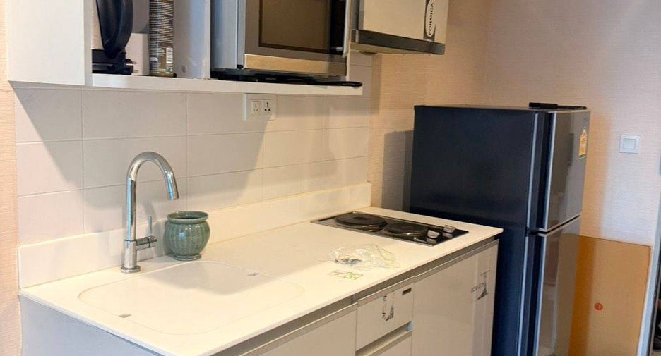 For rent and for sale 2 bedrooms condo in Huai Khwang, Bangkok
