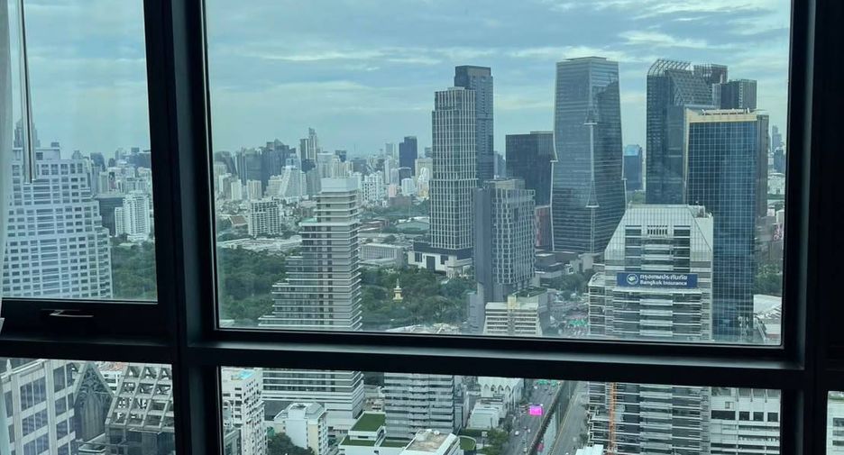For sale 3 bedrooms condo in Sathon, Bangkok