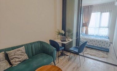 Condo en alquiler y en venta de 1 habitaciones en Watthana, Bangkok