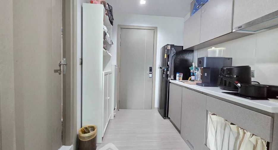 À vendre 1 chambre condo à Huai Khwang, Bangkok