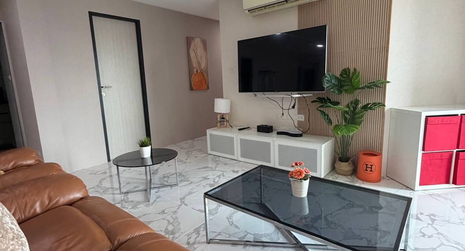 For sale 2 bedrooms condo in Huai Khwang, Bangkok