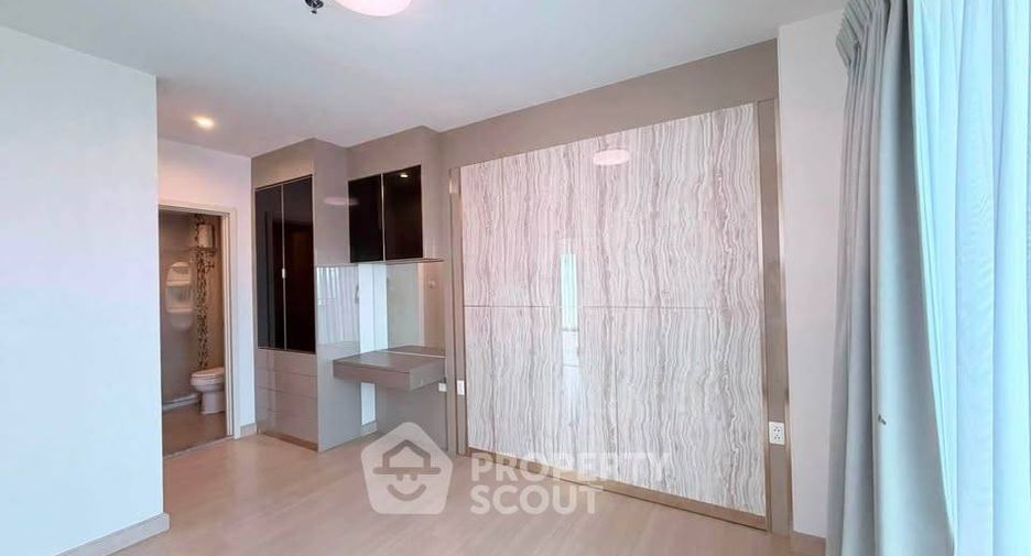 Wohnung zum Kauf mit 2 Zimmer in Huai Khwang, Bangkok