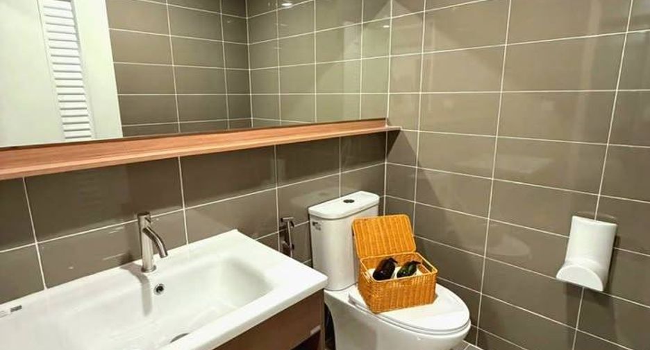Продажа 2 спальни кондо в Чатучак, Бангкок