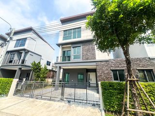 Продажа 4 спальни таунхаус в Phra Pradaeng, Самутпракан