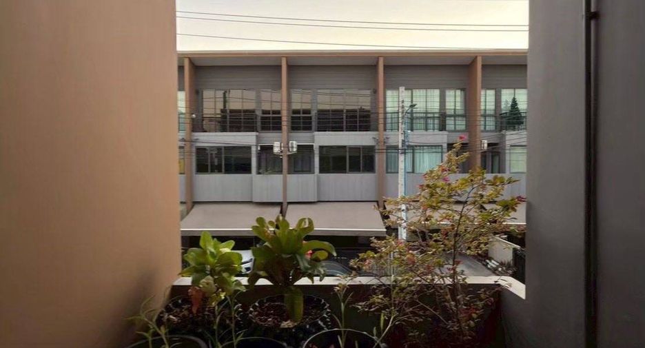 ขาย 3 ห้องนอน ทาวน์เฮ้าส์ ใน ประเวศ, กรุงเทพฯ