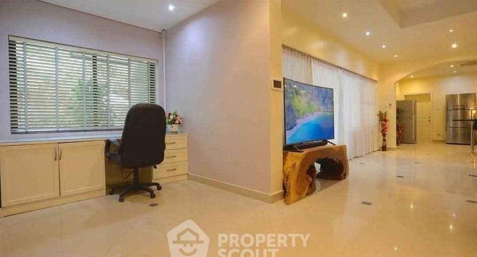 For rent そして for sale 3 ベッドルーム house in Jomtien, Pattaya
