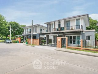 Аренда и продажа 5 спальни дом в Суан Луанг, Бангкок