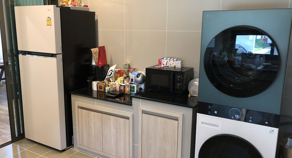 For sale 3 ベッドルーム house in Bang Sao Thong, Samut Prakan