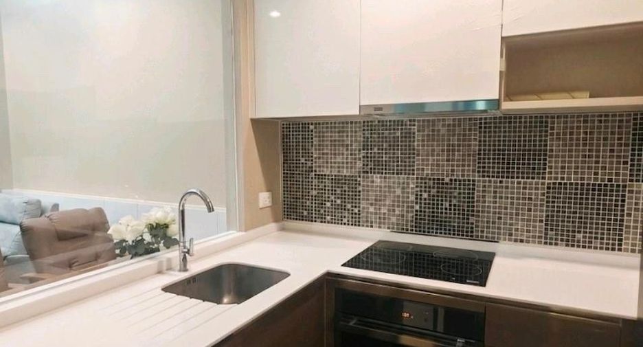 For rent 2 bedrooms condo in Chatuchak, Bangkok
