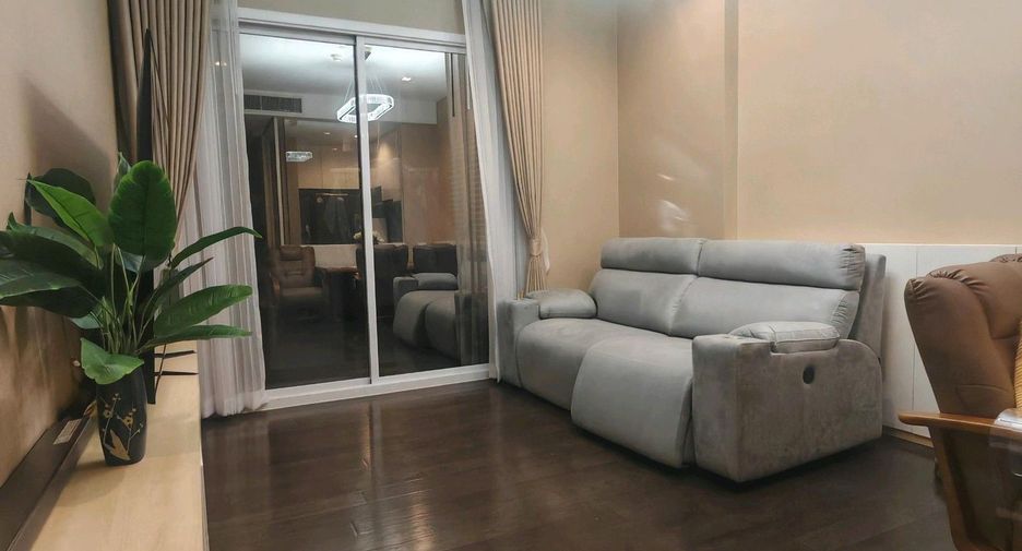 For rent 2 bedrooms condo in Chatuchak, Bangkok