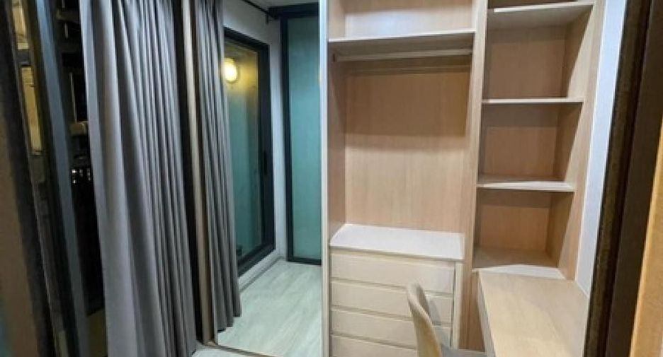 For sale 1 bed condo in Bang Phlat, Bangkok