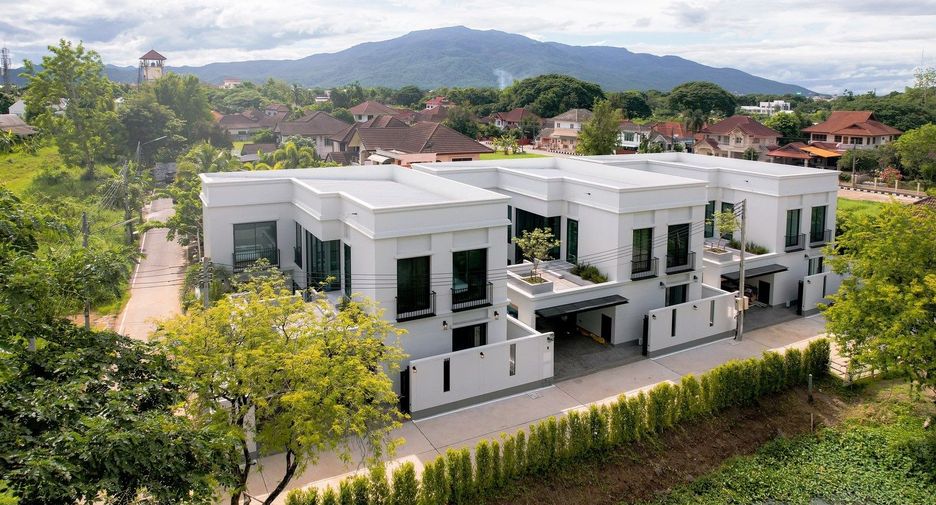 Villa en alquiler de 4 habitaciones en Mueang Chiang Mai, Chiang Mai