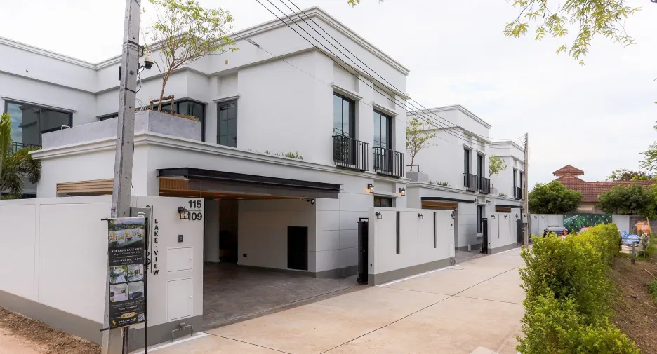 Casa en venta de 4 habitaciones en Mueang Chiang Mai, Chiang Mai