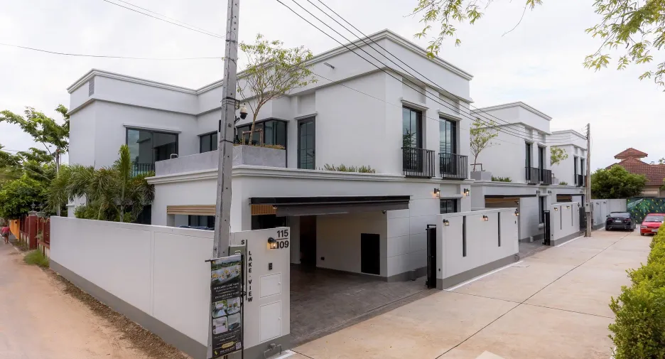 Casa en venta de 4 habitaciones en Mueang Chiang Mai, Chiang Mai
