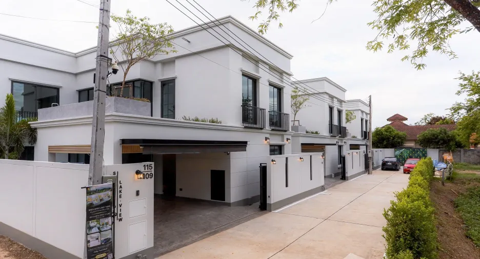 Casa en venta de 4 habitaciones en Mueang Chiang Mai, Chiang Mai